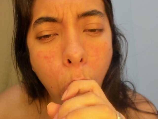 emily118 live cam on BongaCams
