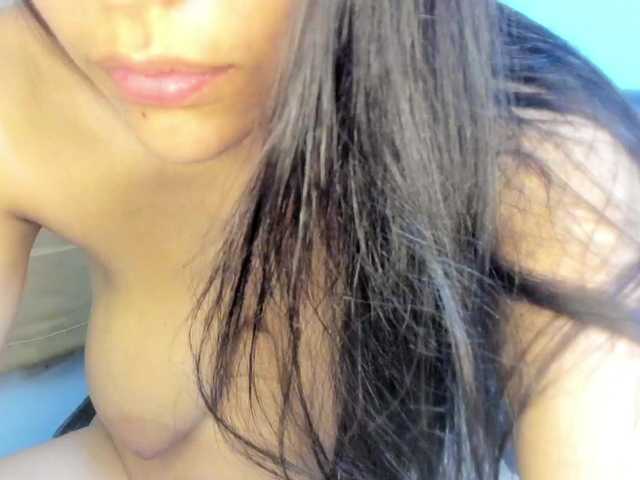 emily118 live cam on BongaCams