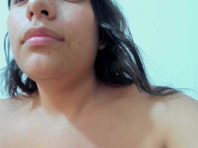 emily118 live cam on BongaCams