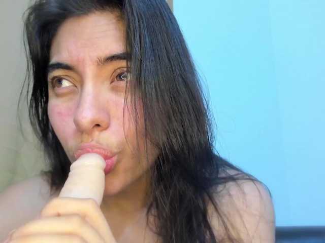 emily118 live cam on BongaCams