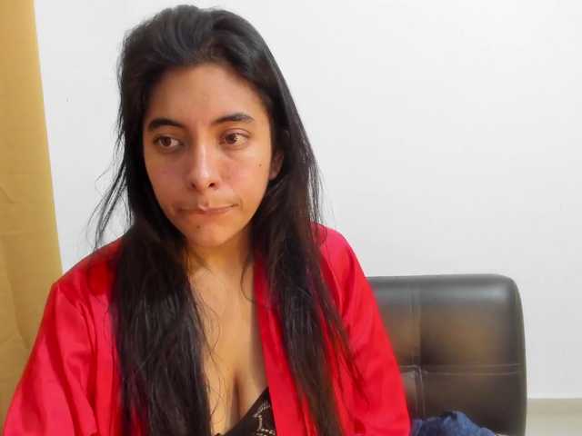 emily118 live cam on BongaCams