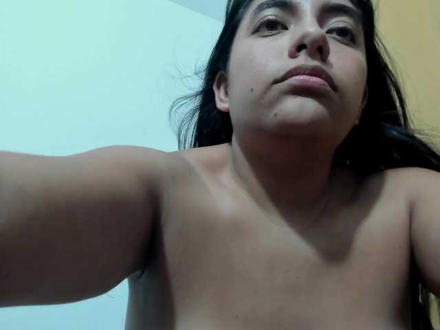 emily118 live cam on BongaCams