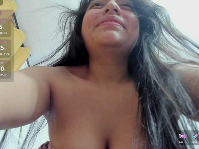 emily118 live cam on BongaCams