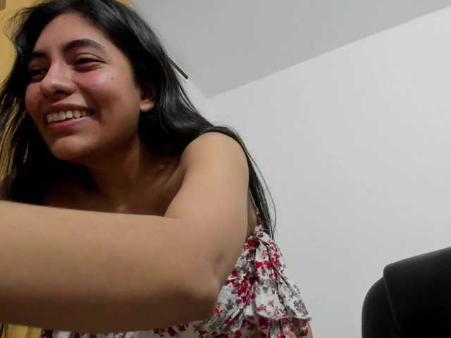 emily118 live cam on UnifiedCams
