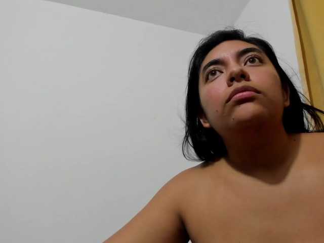emily118 live cam on BongaCams