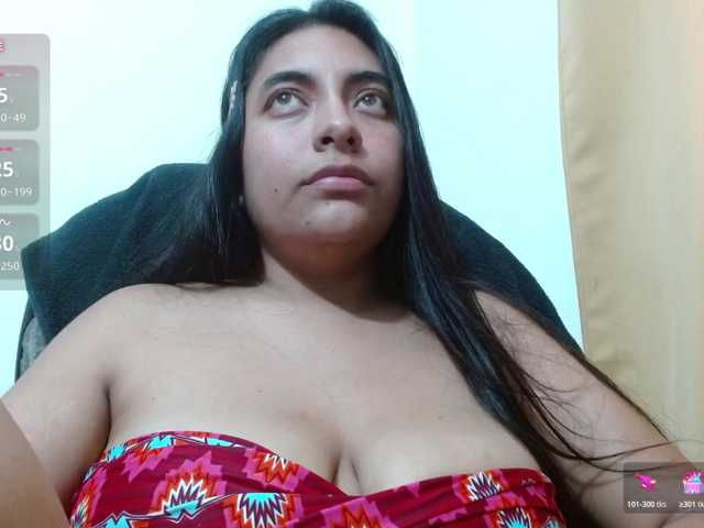 emily118 live cam on BongaCams