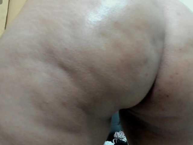 emily118 live cam on BongaCams
