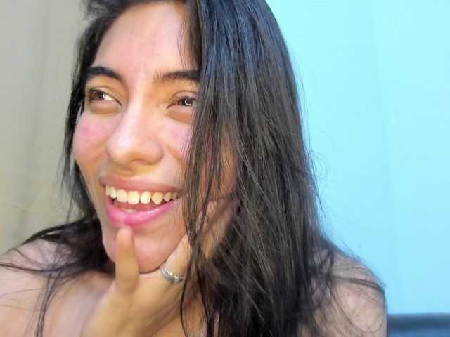 emily118 live cam on BongaCams
