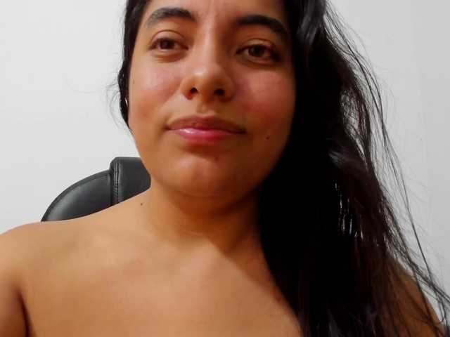 emily118 live cam on BongaCams