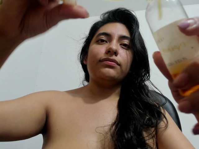 emily118 live cam on BongaCams