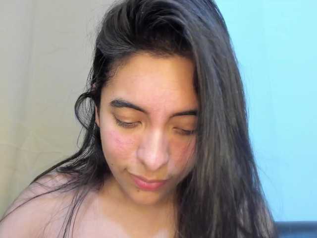 emily118 live cam on BongaCams