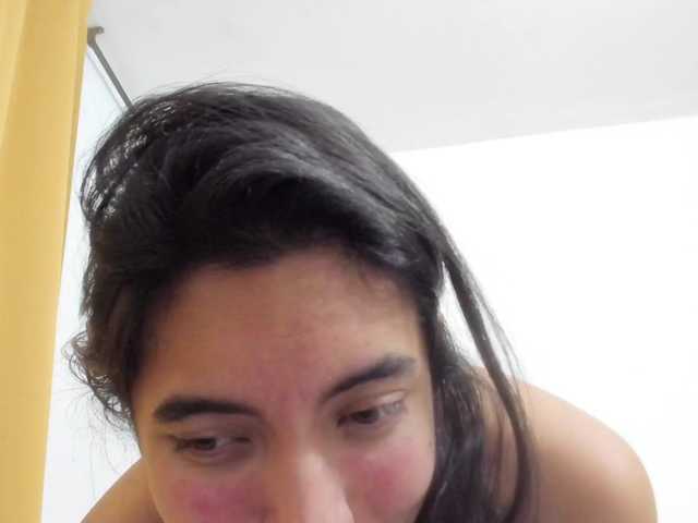 emily118 live cam on BongaCams