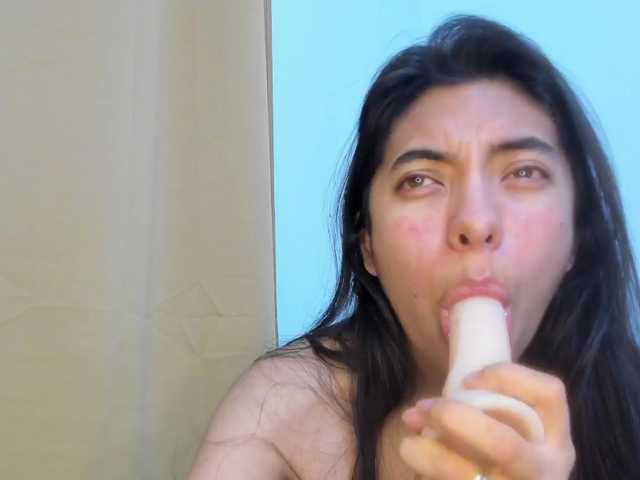 emily118 live cam on BongaCams