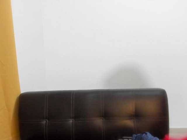 emily118 live cam on BongaCams