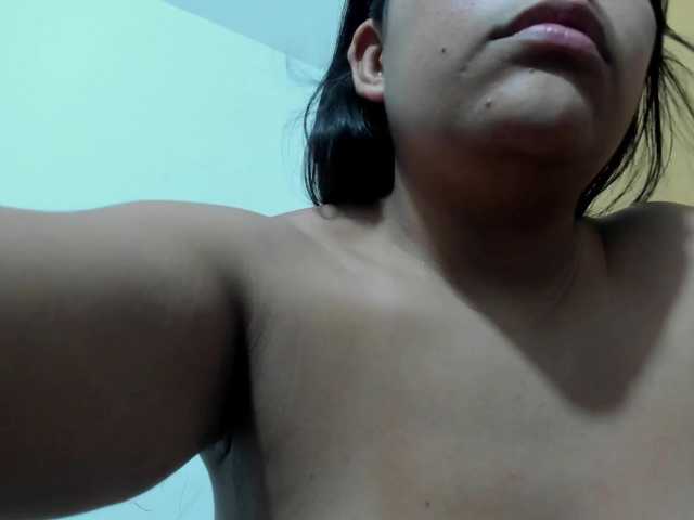 emily118 live cam on BongaCams