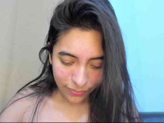 emily118 Live Webcam on BongaCams