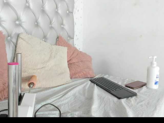 brendasofia live webcam show