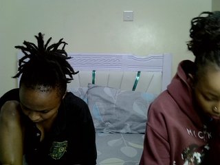 CozyCoupleVibes's Live Webcam