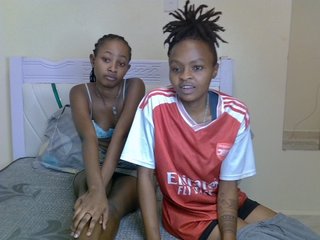 CozyCoupleVibes's Live Webcam