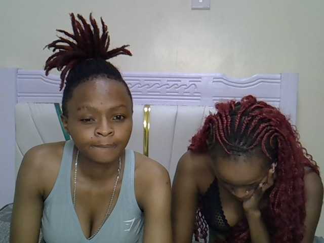 CozyCoupleVibes live cam on BongaCams