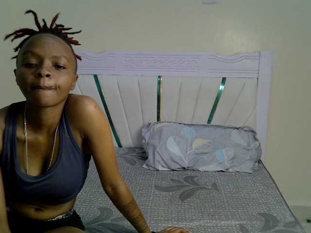 CozyCoupleVibes live cam on BongaCams