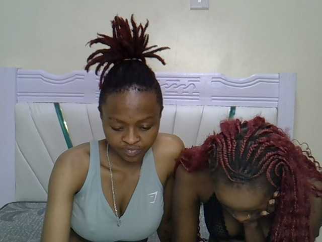 CozyCoupleVibes live cam on BongaCams