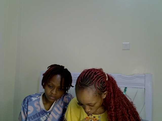 CozyCoupleVibes live cam on BongaCams