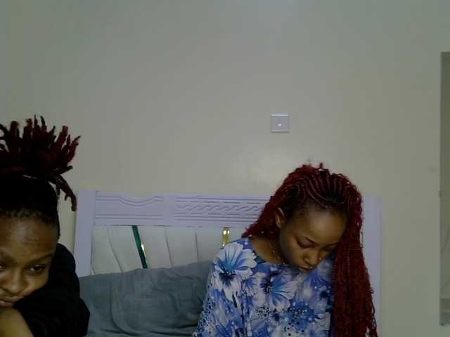 CozyCoupleVibes live cam on BongaCams