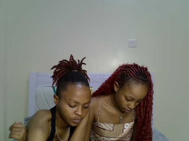 CozyCoupleVibes live cam on BongaCams