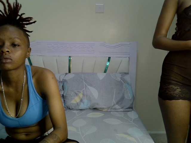 CozyCoupleVibes webcam