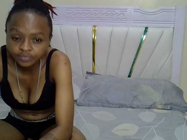 CozyCoupleVibes live cam on BongaCams