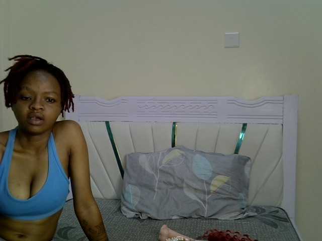 CozyCoupleVibes live cam on BongaCams