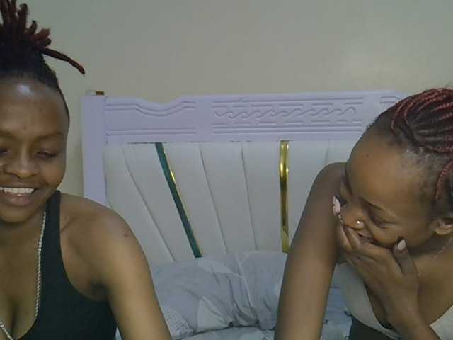 CozyCoupleVibes live cam on BongaCams