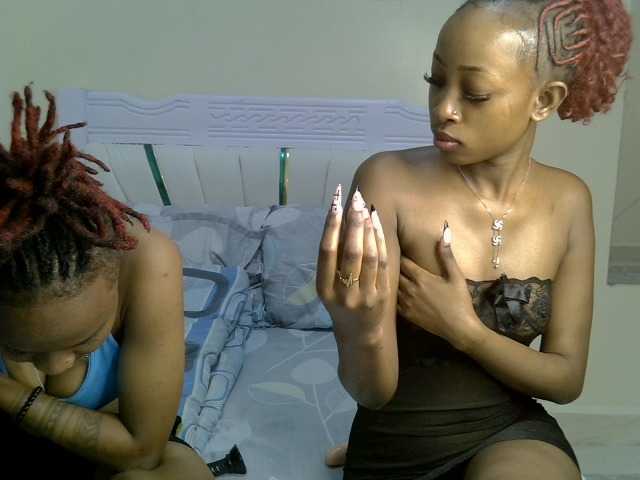 CozyCoupleVibes live cam on BongaCams