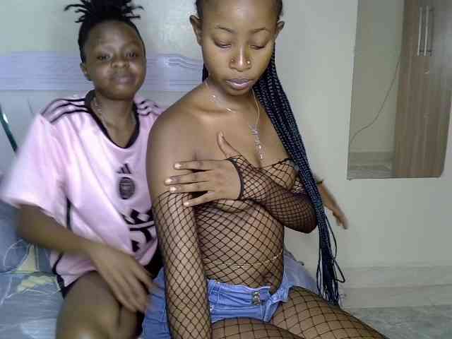 CozyCoupleVibes webcam