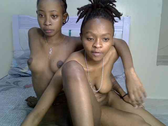 CozyCoupleVibes webcam