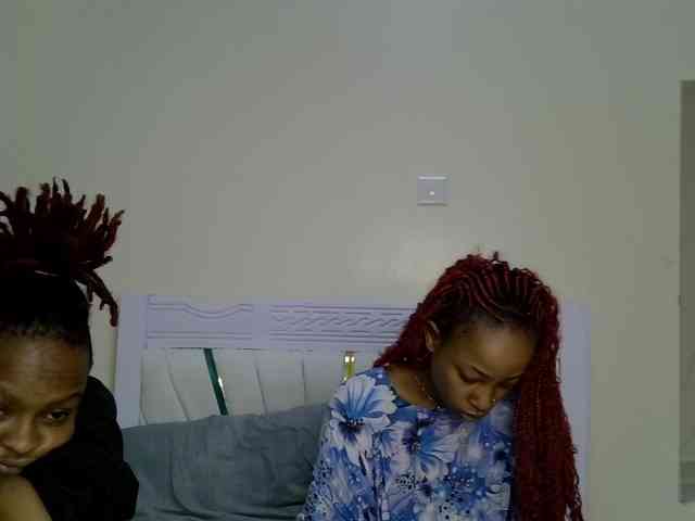 CozyCoupleVibes webcam