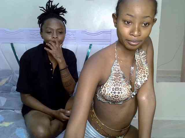 CozyCoupleVibes webcam