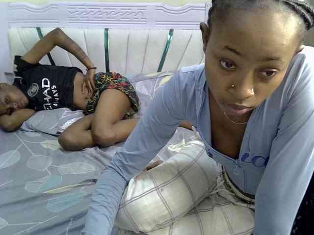 Model: CozyCoupleVibes