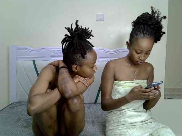 CozyCoupleVibes