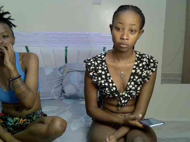 CozyCoupleVibes webcam