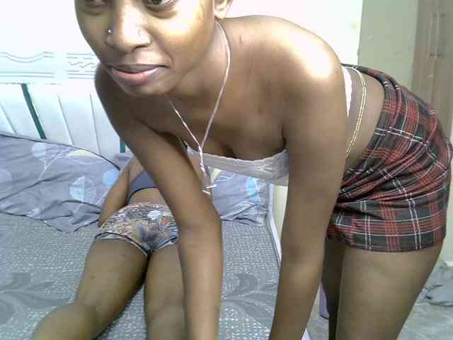 CozyCoupleVibes webcam