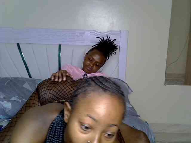 CozyCoupleVibes webcam