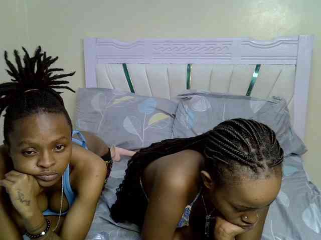 CozyCoupleVibes