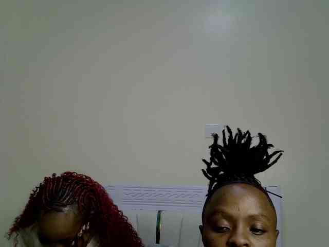 CozyCoupleVibes webcam