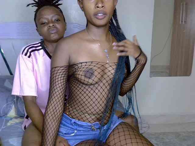 CozyCoupleVibes webcam