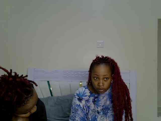 CozyCoupleVibes webcam