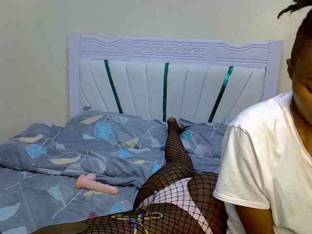 CozyCoupleVibes webcam