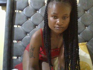 Maggieh22's Live Webcam