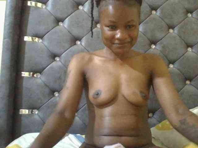 Model: Maggieh22